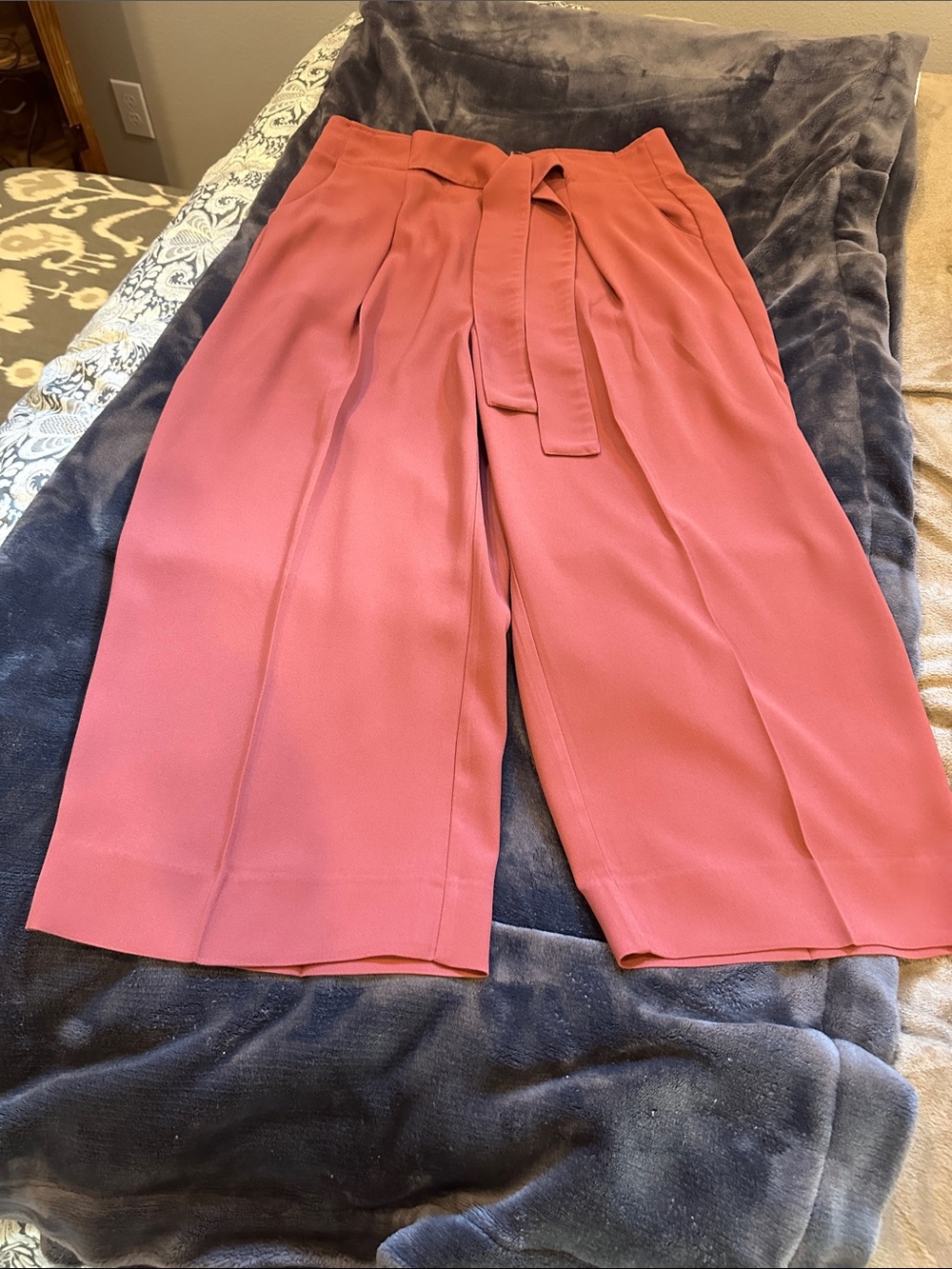 Madison Wide-Leg Tie-Waist Culotte Pants in Coral Rose